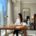 Working in a hotel room, booking hotel rooms with DeskMe for daytime work